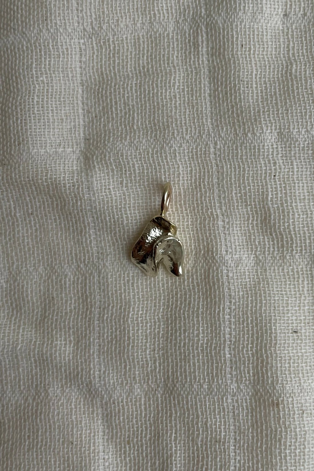 Guldvedhæng i solid 14 karat guld