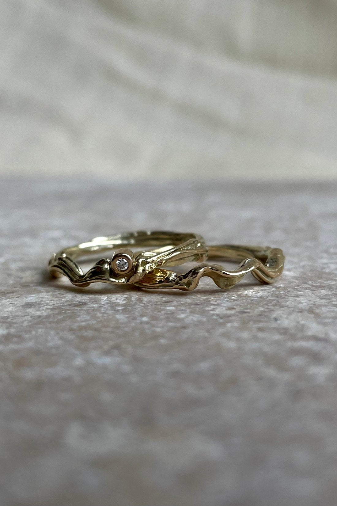 Unda Guldringe med og uden diamant